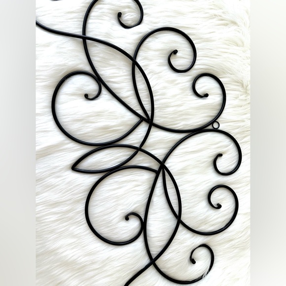 METAL WALL DECOR - Picture 2 of 4